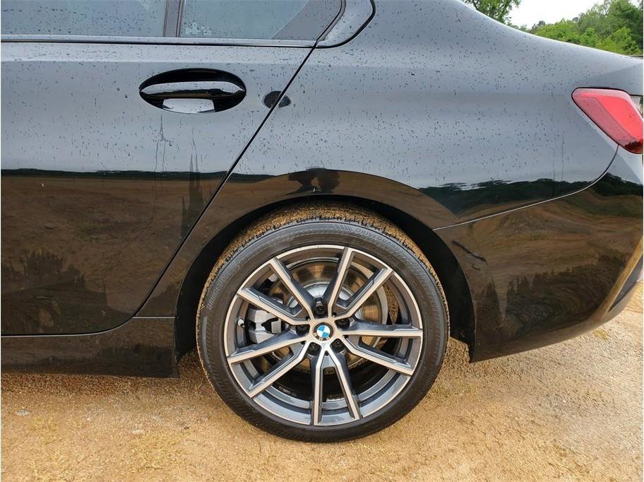 Used 2019 BMW 330i Sedan RWD image 4