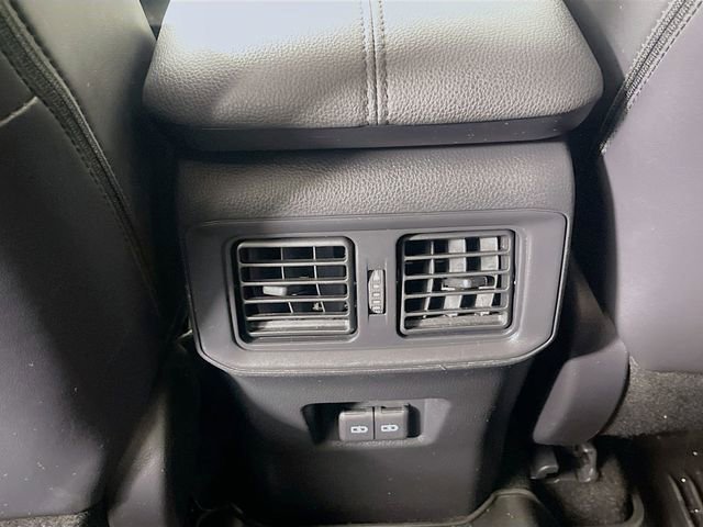 Used 2023 Toyota RAV4 XSE AWD/4WD image 27