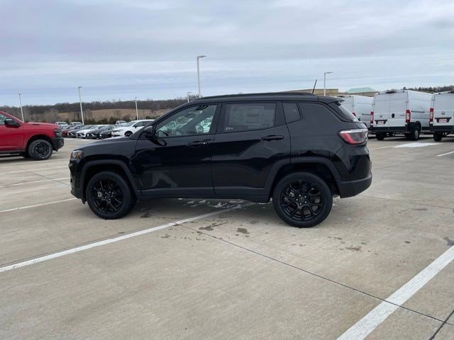 New 2026 Jeep Compass Latitude AWD/4WD image 2