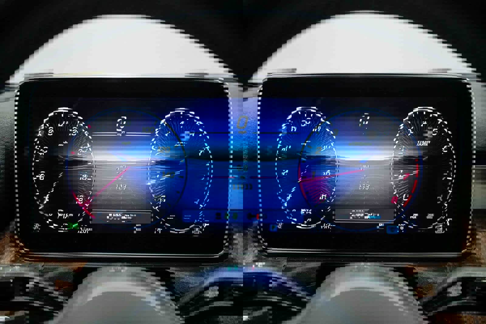 Used 2025 Mercedes-Benz C 300 Sedan image 25