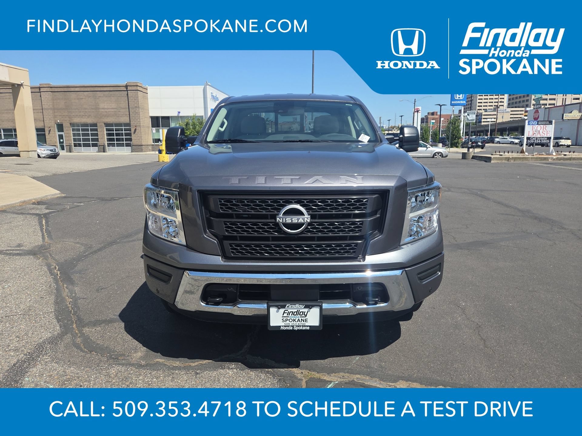 Used 2024 Nissan Titan SV w/ SV Convenience Package AWD/4WD image 8