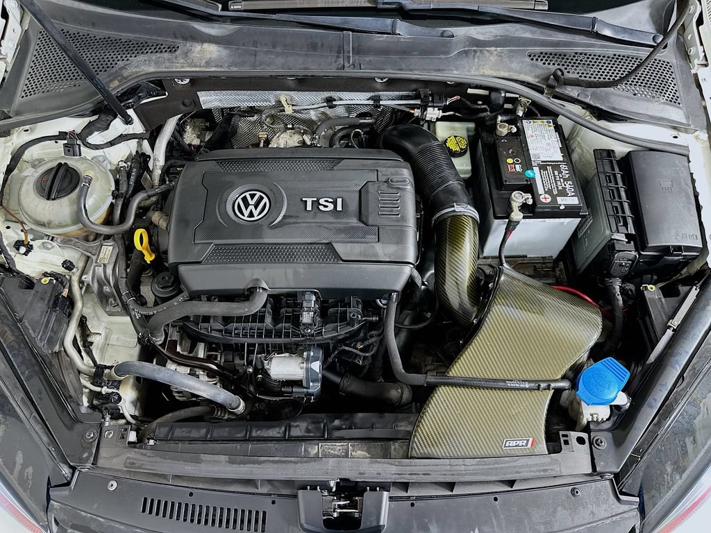 Used 2016 Volkswagen GTI Autobahn w/ Lighting Package (SEL) FWD image 30