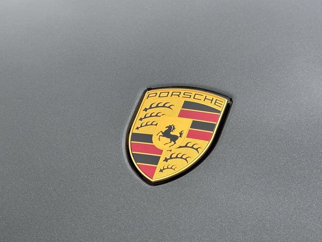 Certified 2026 Porsche Macan AWD/4WD image 27