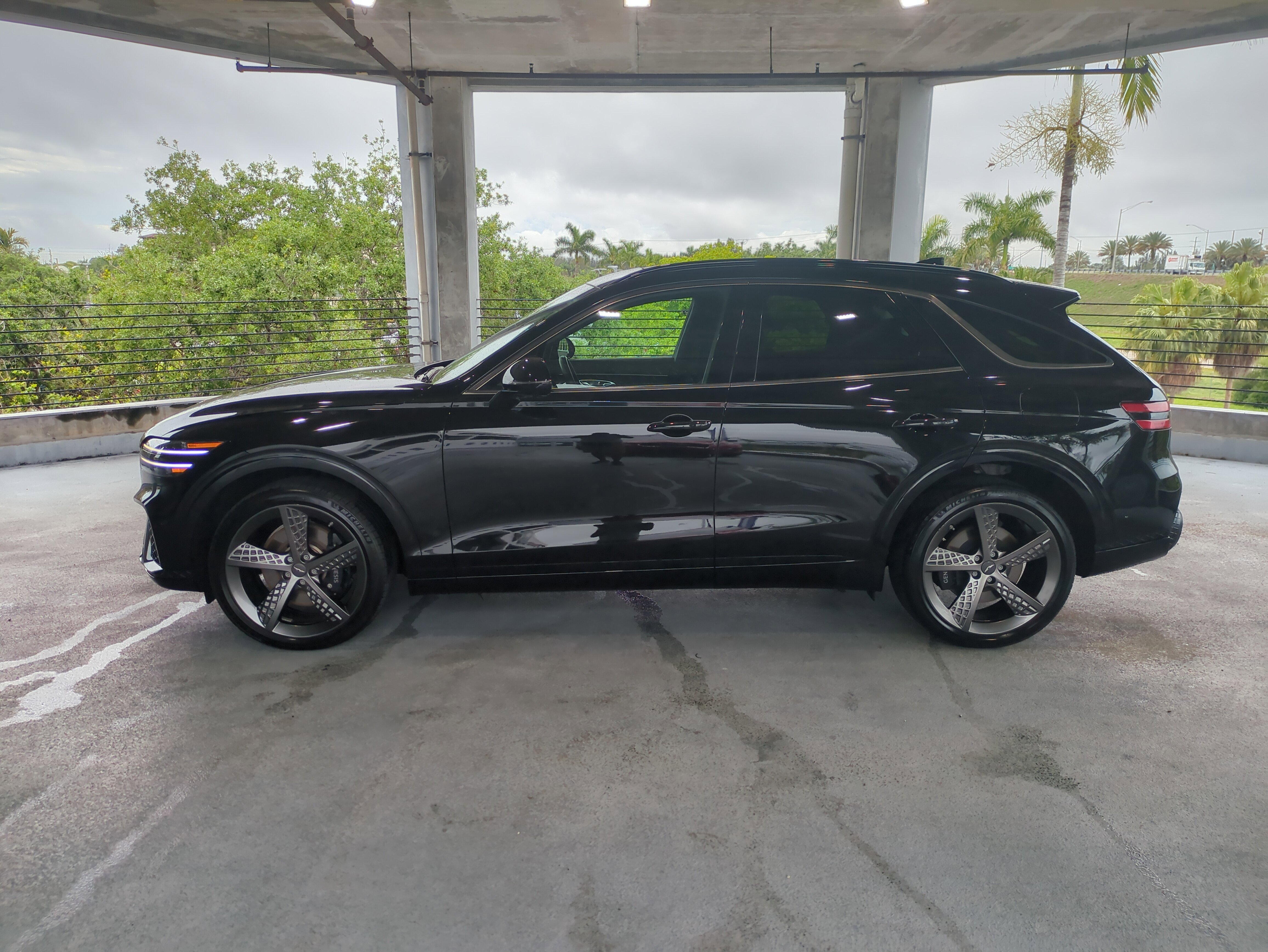 Used 2024 Genesis GV70 2.5T w/ Sport Prestige Package image 8