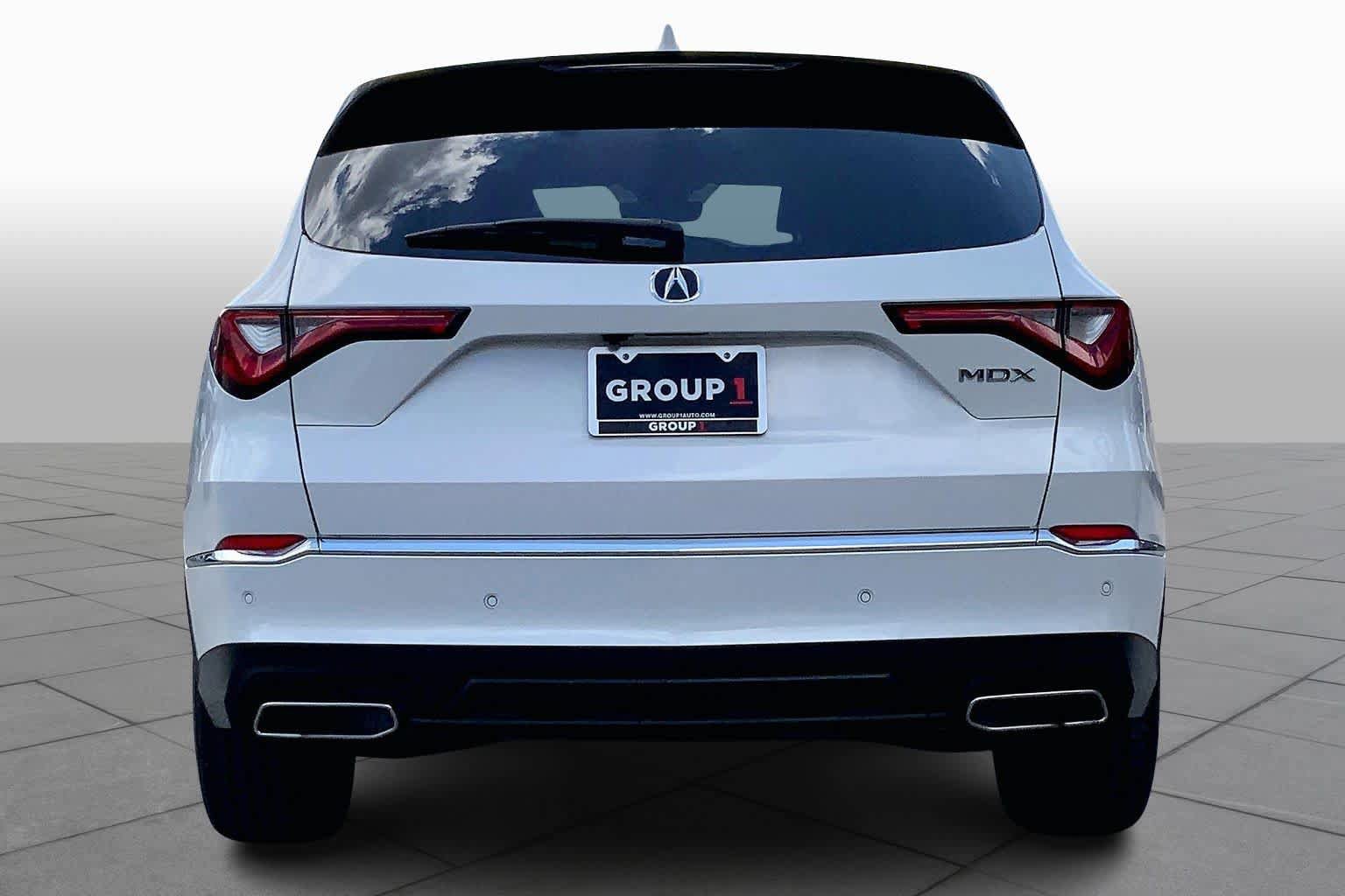 Certified 2023 Acura MDX FWD w/ Technology Package image 5