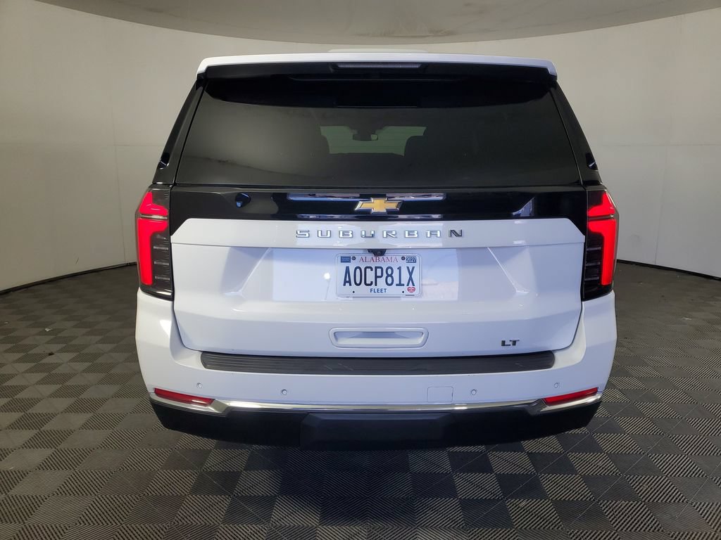 Used 2025 Chevrolet Suburban LT RWD image 5
