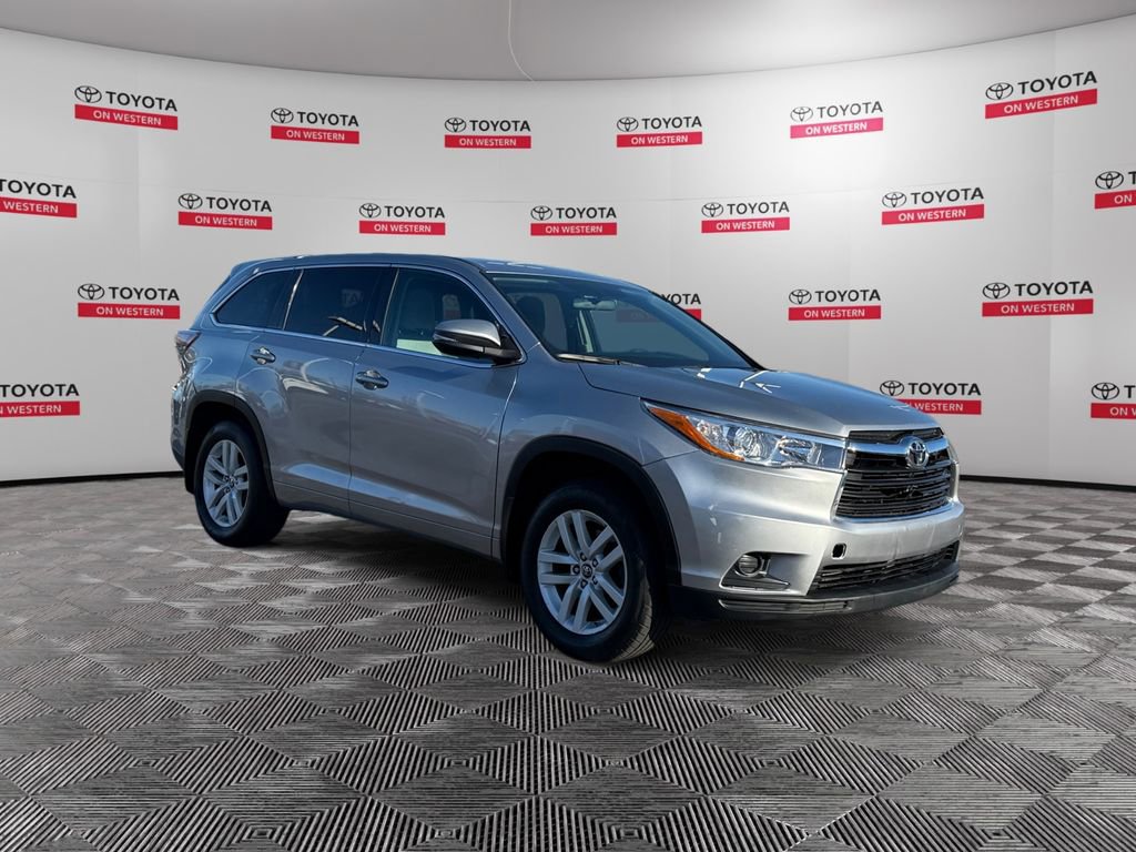 Certified 2016 Toyota Highlander LE