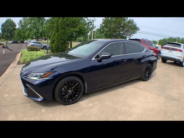 Certified 2025 Lexus ES 300h Ultra Luxury w/ Accessory Package (Z2) FWD image 4