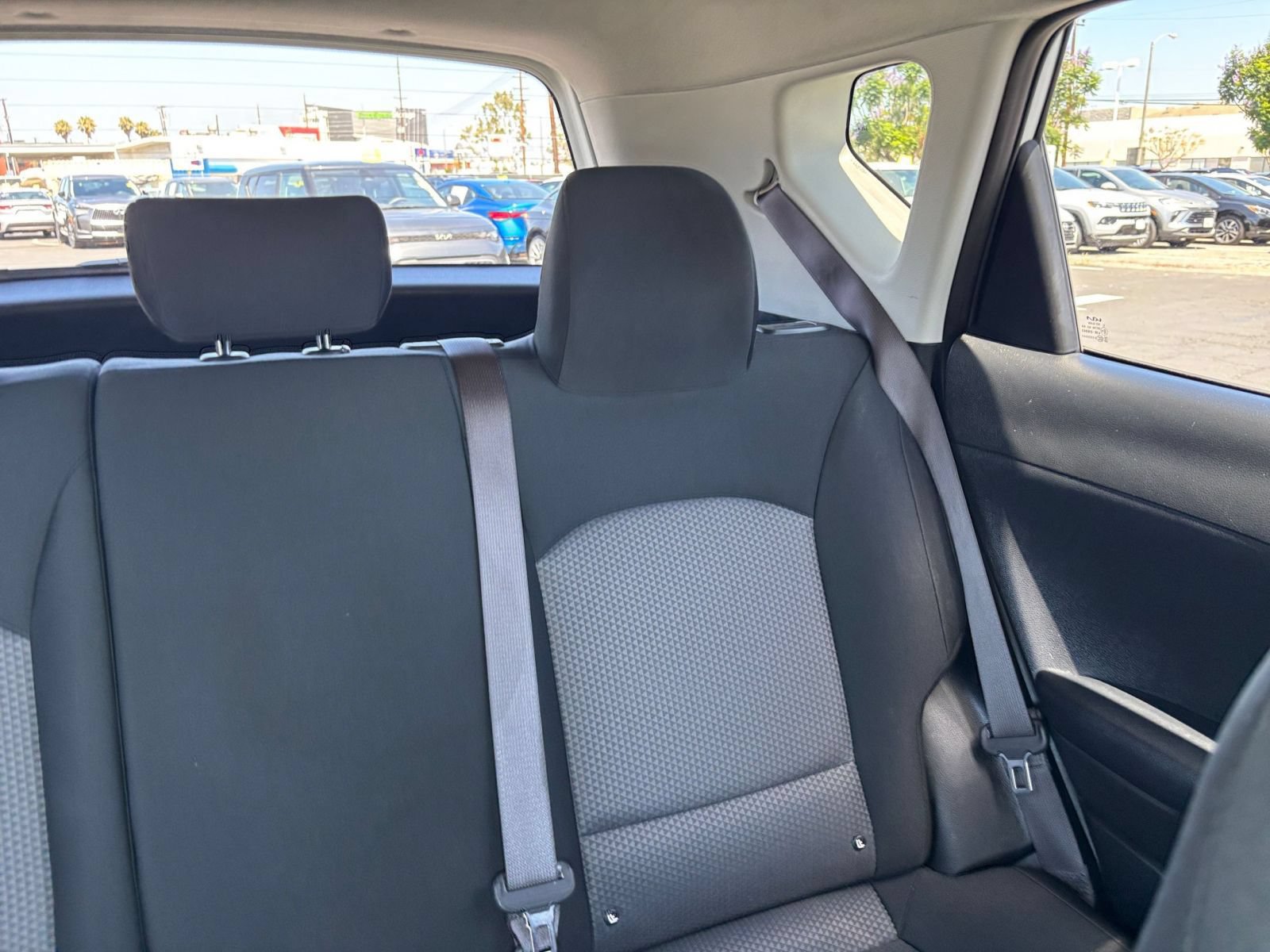 Used 2025 Kia Soul LX w/ LX Technology Package FWD image 37