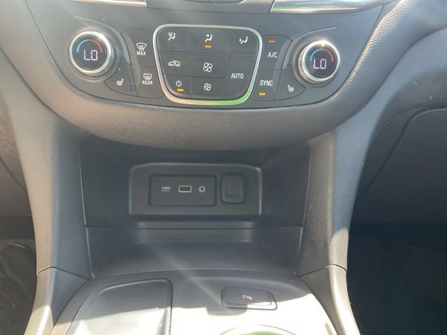 Certified 2024 Chevrolet Equinox LT w/ LPO, Floor Liner Package FWD image 27