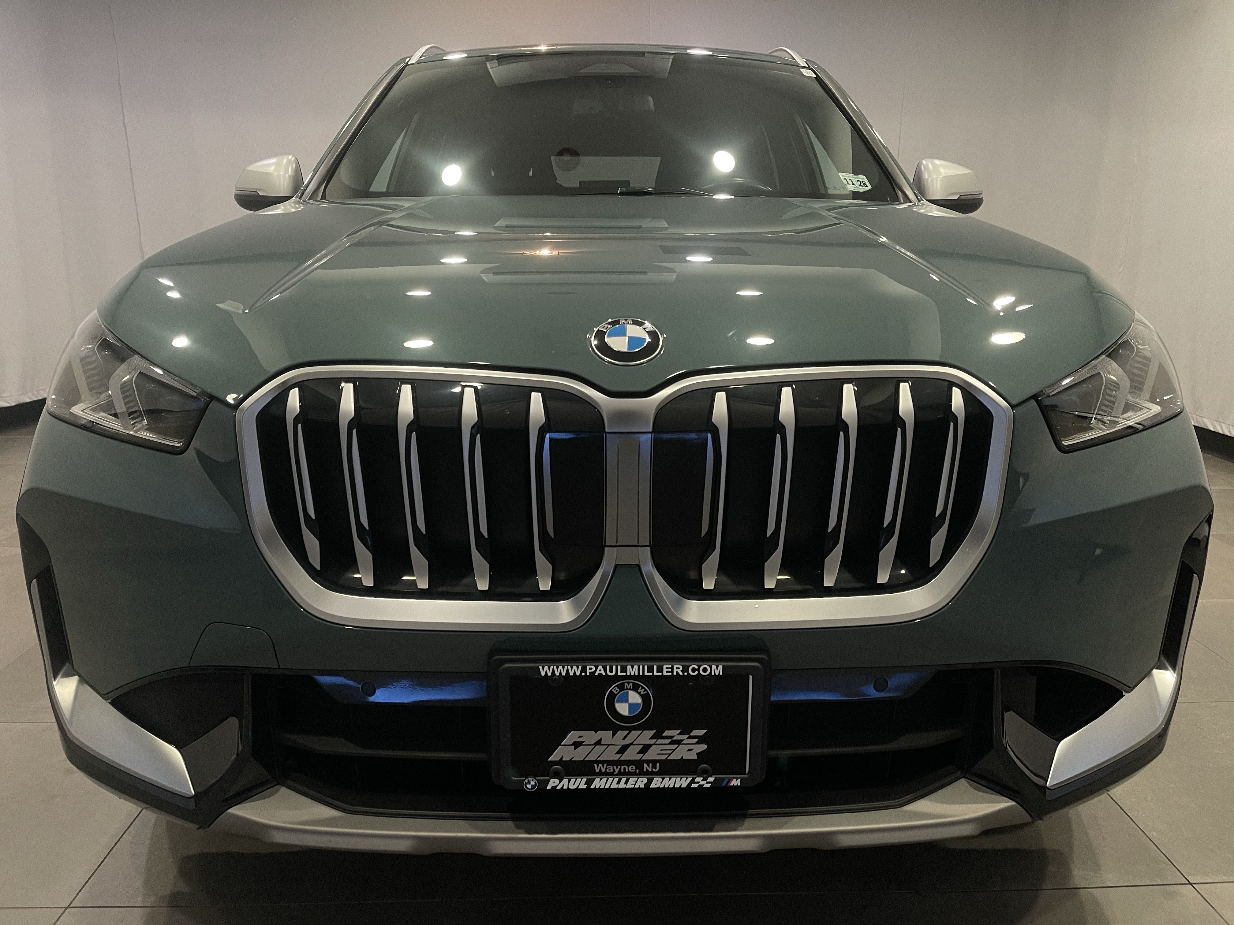 Certified 2023 BMW X1 xDrive28i w/ Convenience Package AWD/4WD image 2