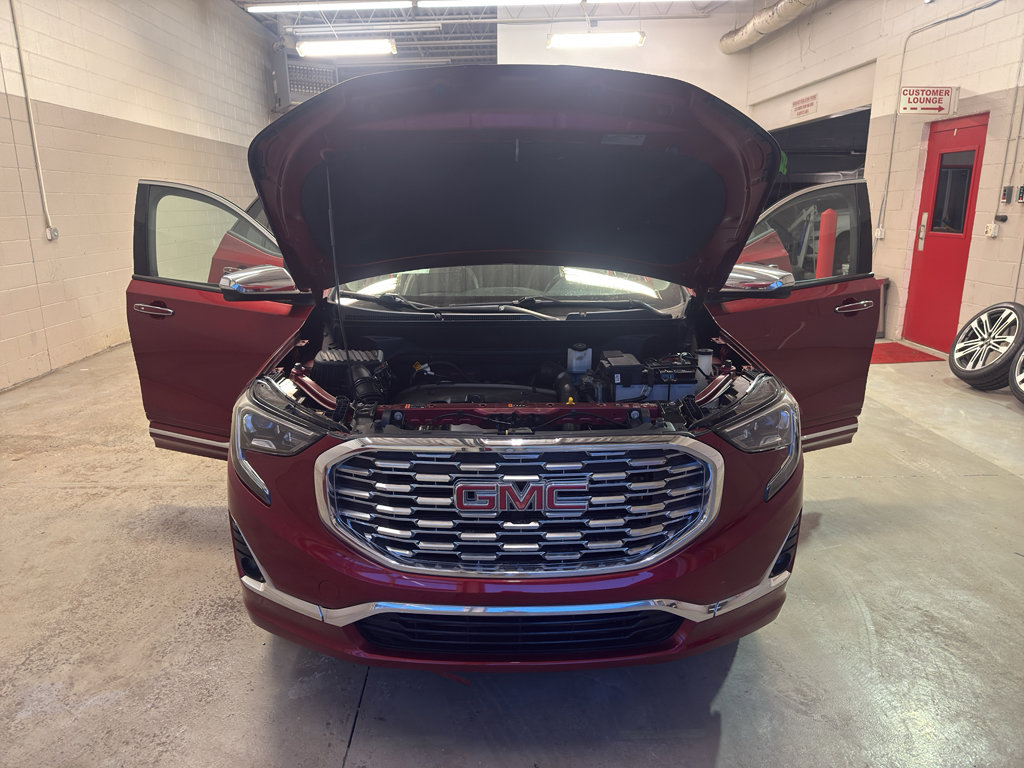 Used 2019 GMC Terrain Denali w/ Driver Alert Package II image 8