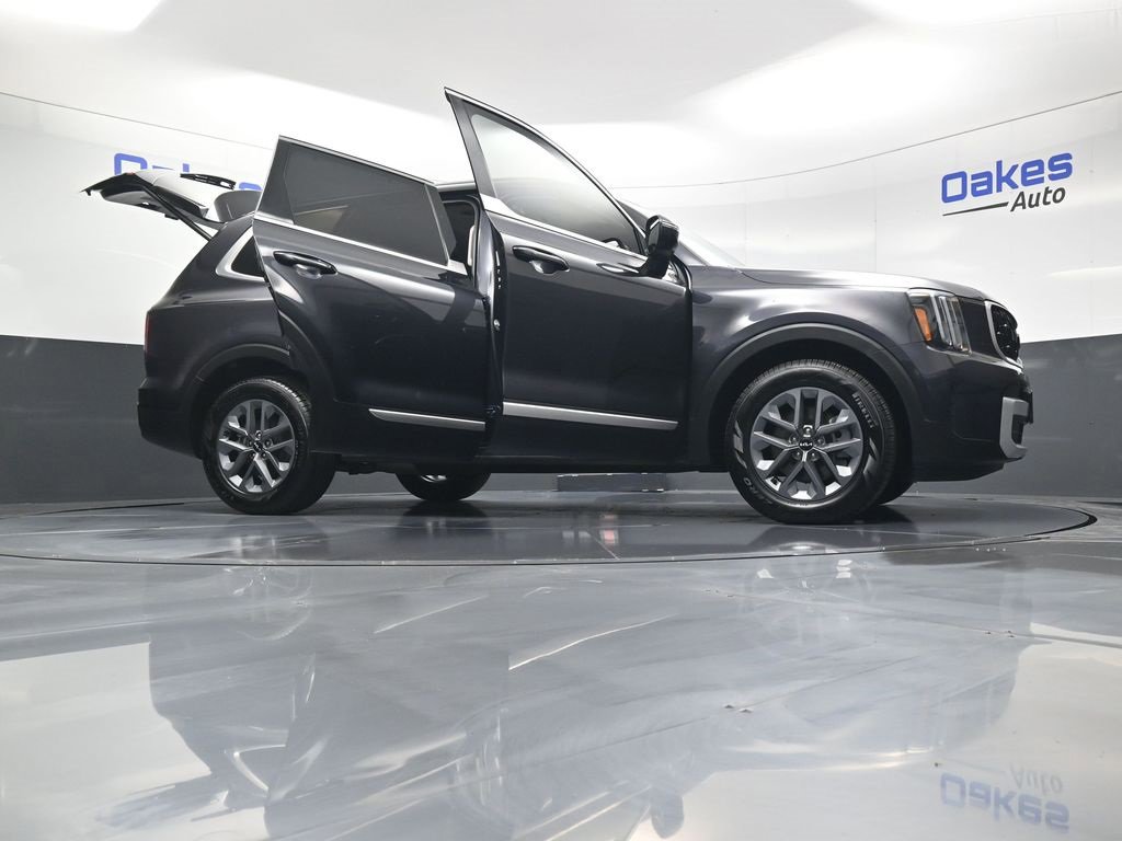 Certified 2025 Kia Telluride EX image 64