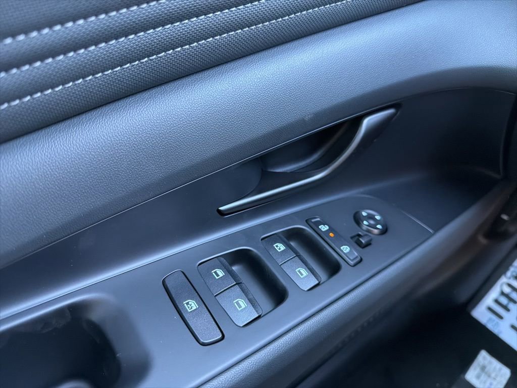 New 2026 Hyundai Elantra Sport FWD image 26