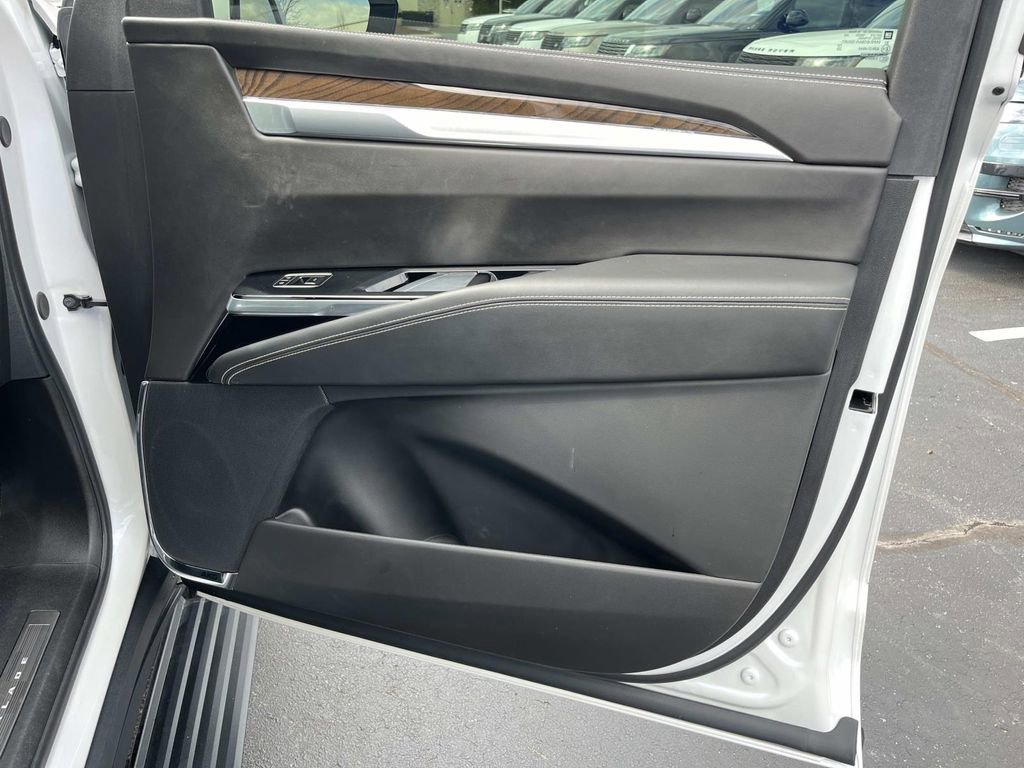 Certified 2025 Cadillac Escalade Sport Platinum image 23