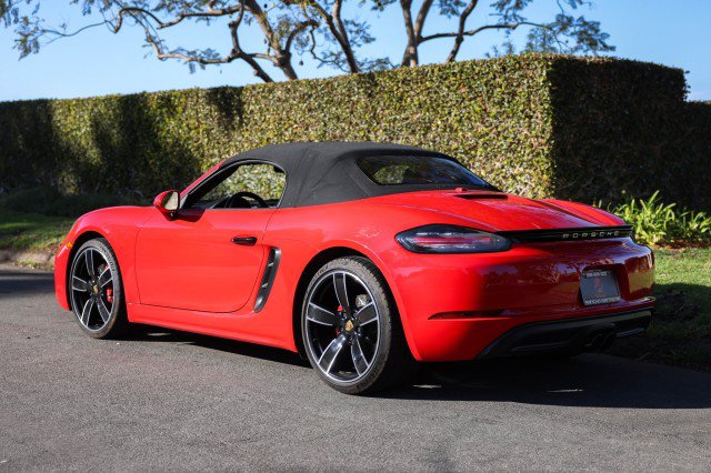 Used 2019 Porsche 718 Boxster S RWD image 6