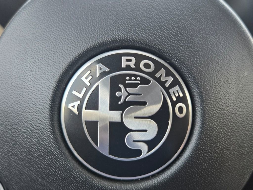 Used 2022 Alfa Romeo Giulia Ti w/ Active Assist Plus Package image 30