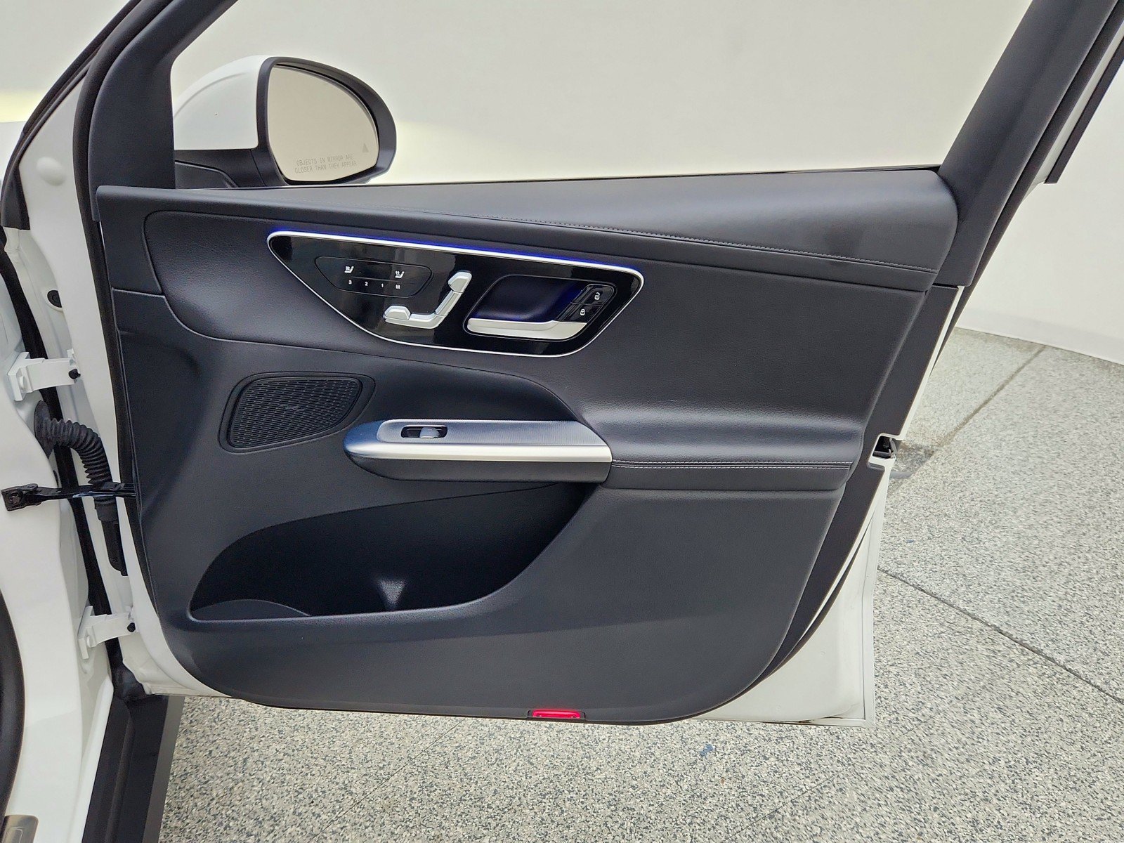 Certified 2024 Mercedes-Benz GLC 300 image 30