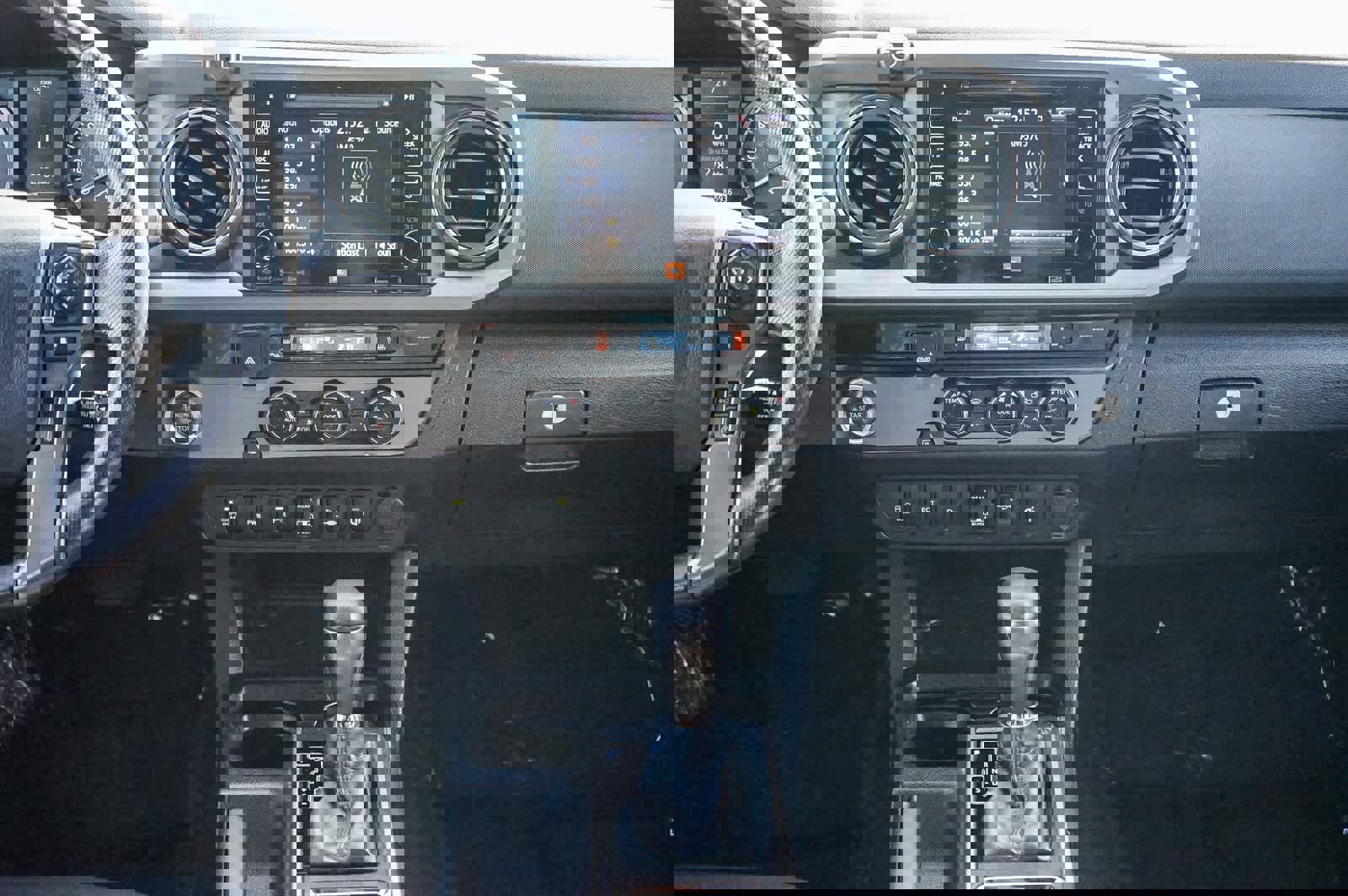 Used 2018 Toyota Tacoma TRD Sport w/ TRD Premium Sport Package image 11