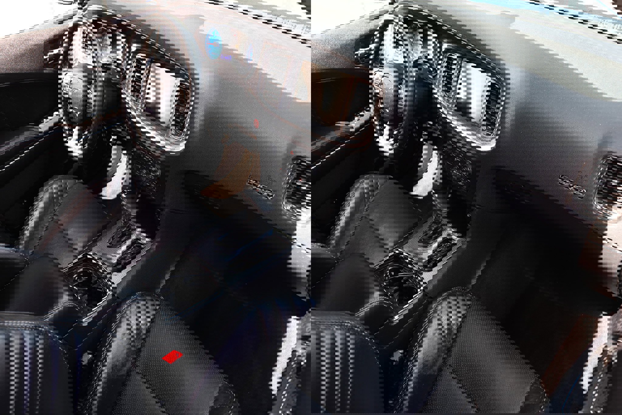 Used 2015 Dodge Charger SRT Hellcat w/ Laguna Leather Package image 23