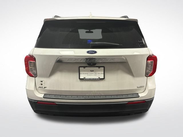 Used 2020 Ford Explorer XLT RWD image 4