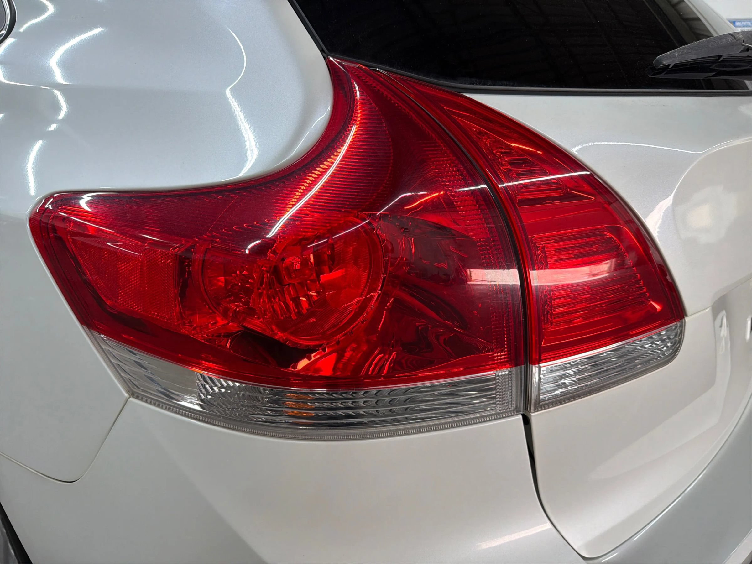 Used 2011 Toyota Venza FWD image 35
