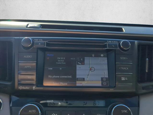 Used 2014 Toyota RAV4 Limited image 17