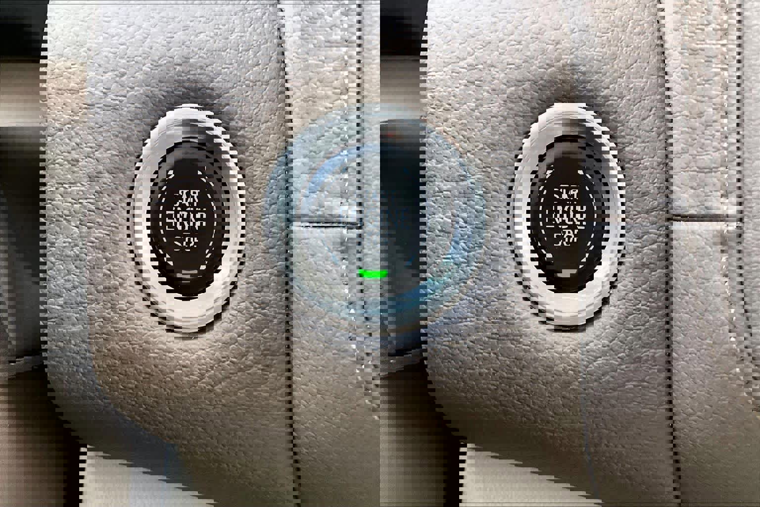 Used 2024 GMC Yukon Denali w/ Advanced Technology Package image 33