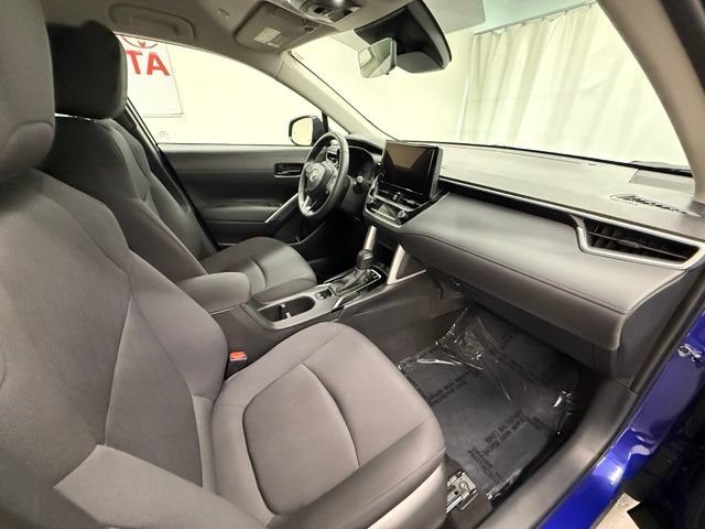 Certified 2024 Toyota Corolla Cross LE FWD image 9