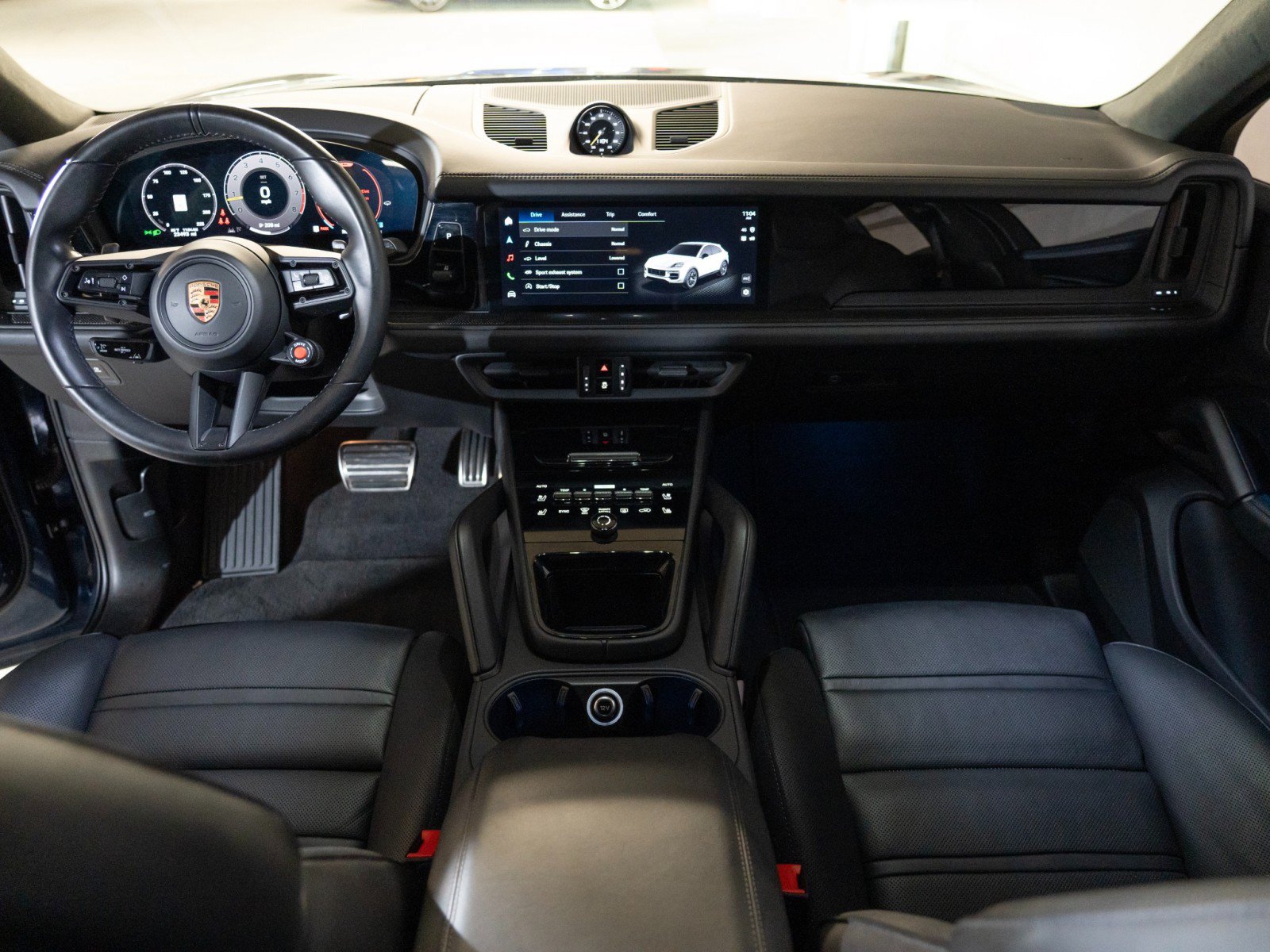Certified 2024 Porsche Cayenne Turbo GT AWD/4WD image 25