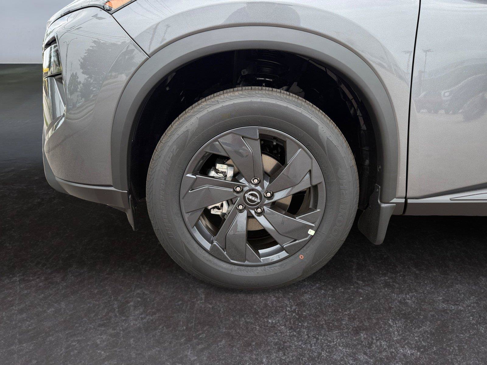 New 2026 Nissan Rogue SV AWD/4WD image 15