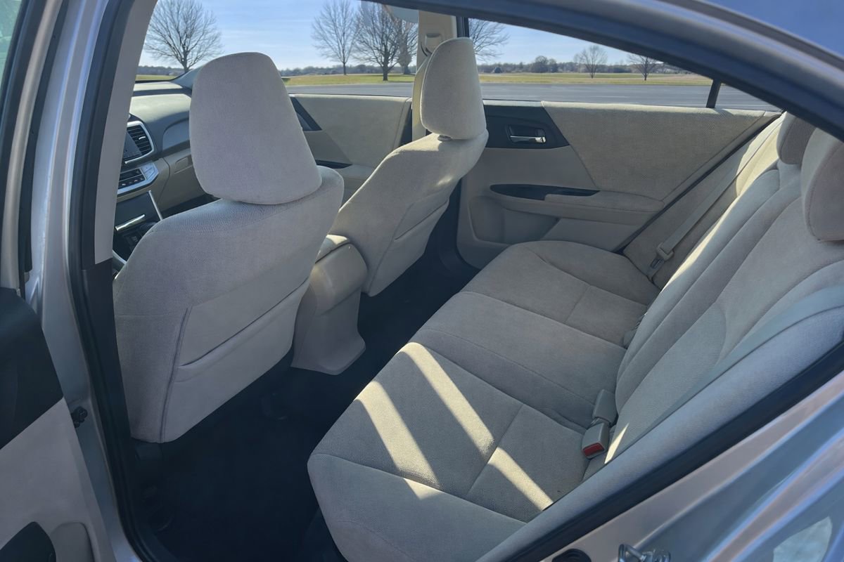Used 2013 Honda Accord LX image 22