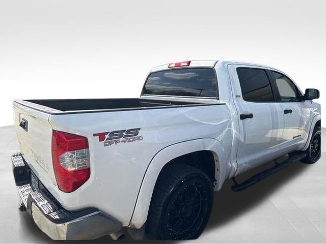 Used 2015 Toyota Tundra SR5 w/ SR5 Upgrade Package image 6