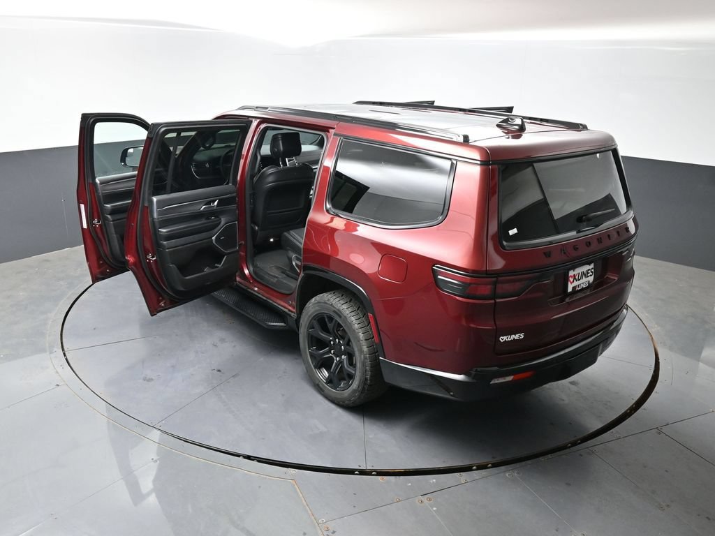 Used 2024 Jeep Wagoneer Series II AWD/4WD image 60