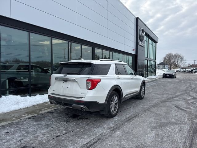 Used 2022 Ford Explorer Limited w/ Equipment Group 301A image 3