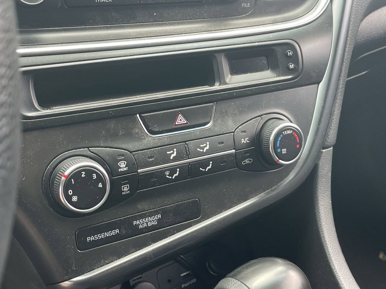 Used 2015 Kia Optima LX image 10