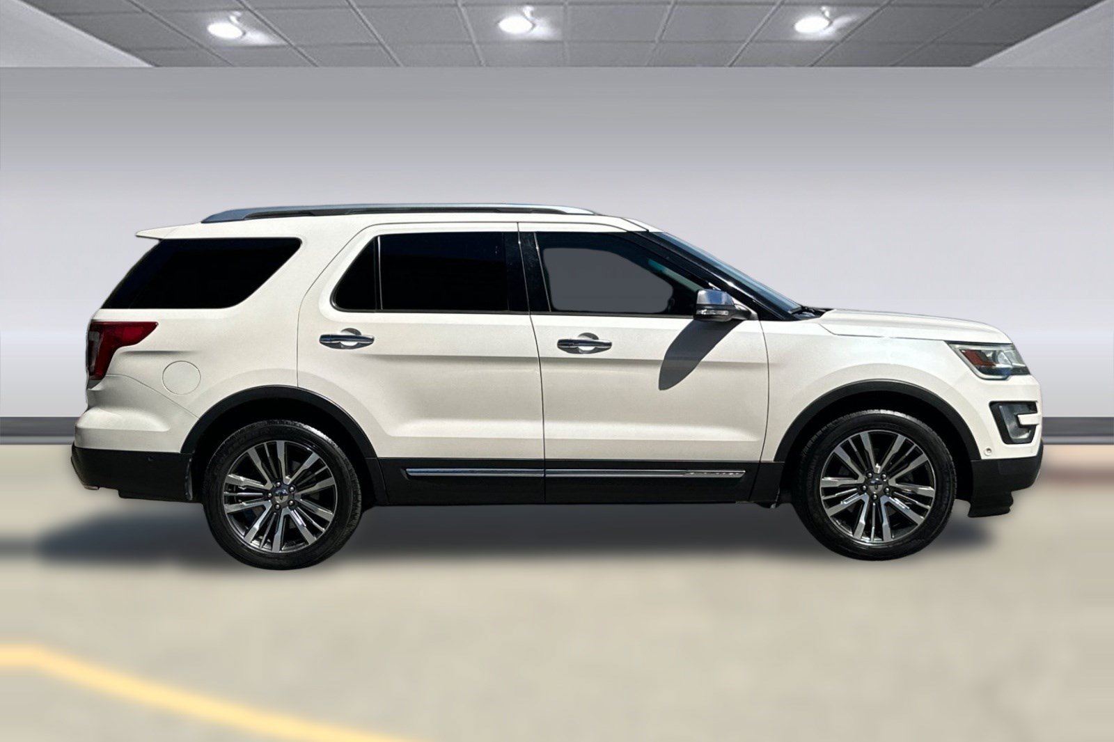 Used 2016 Ford Explorer Platinum AWD/4WD image 7