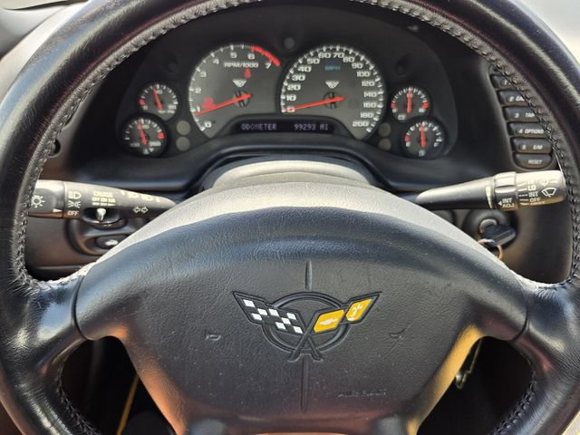 Used 2001 Chevrolet Corvette Coupe w/ Preferred Equipment Group2 RWD image 21