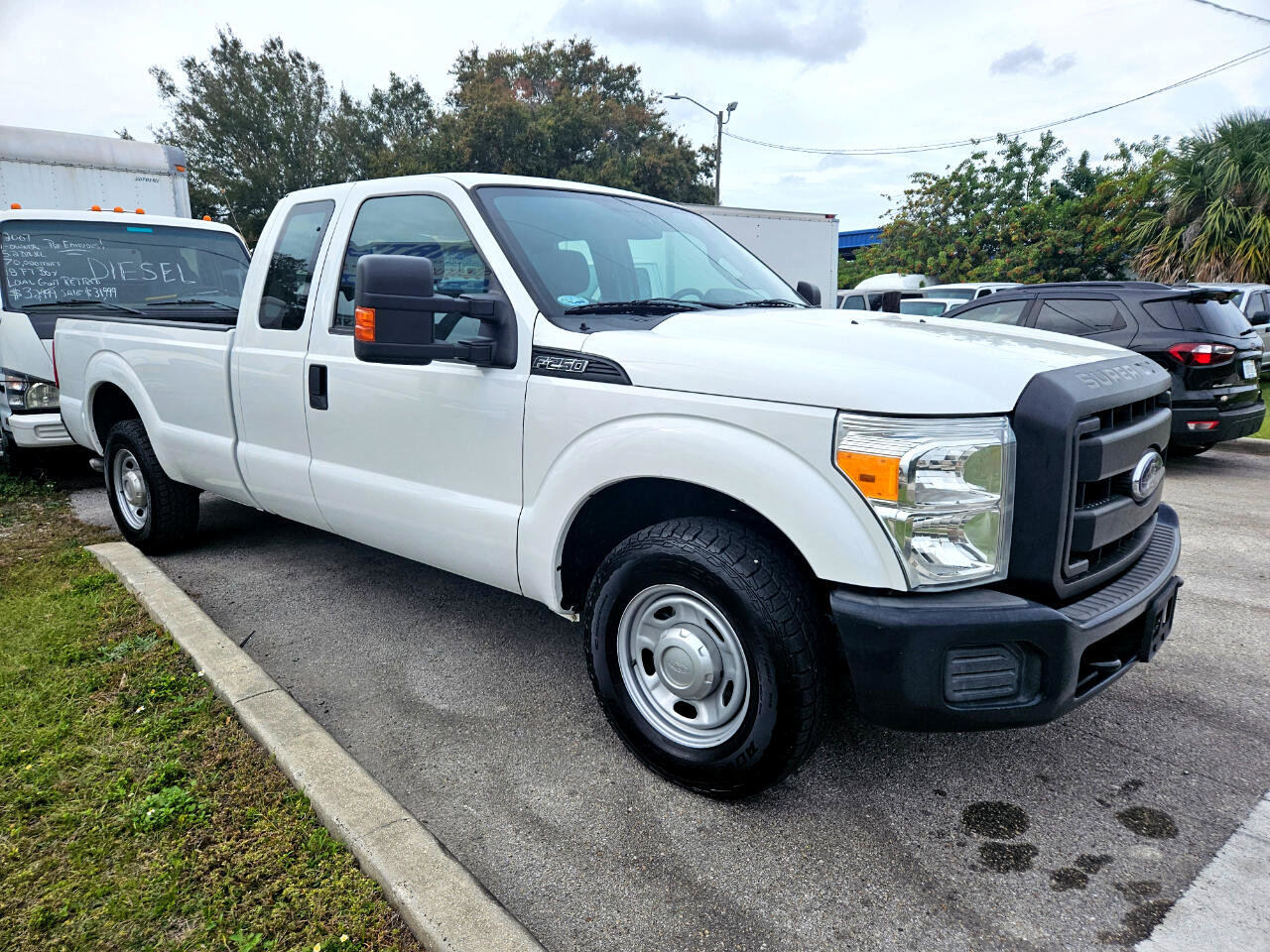 Used 2015 Ford F250 XL w/ Power Equipment Group image 3