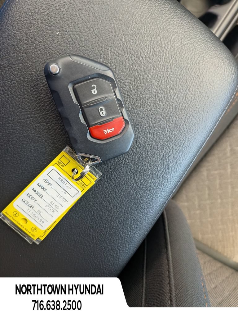 Used 2026 Jeep Gladiator Mojave AWD/4WD image 18