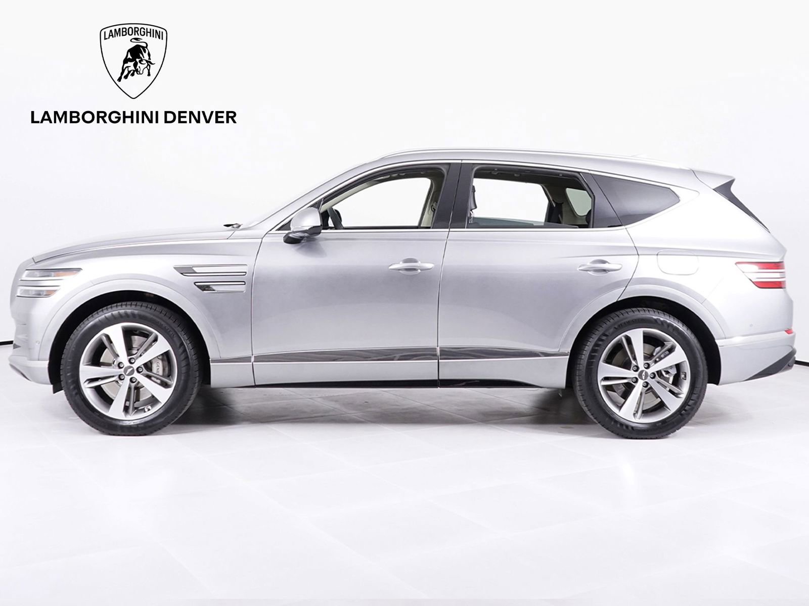 Used 2023 Genesis GV80 2.5T w/ Prestige 20" Package image 2