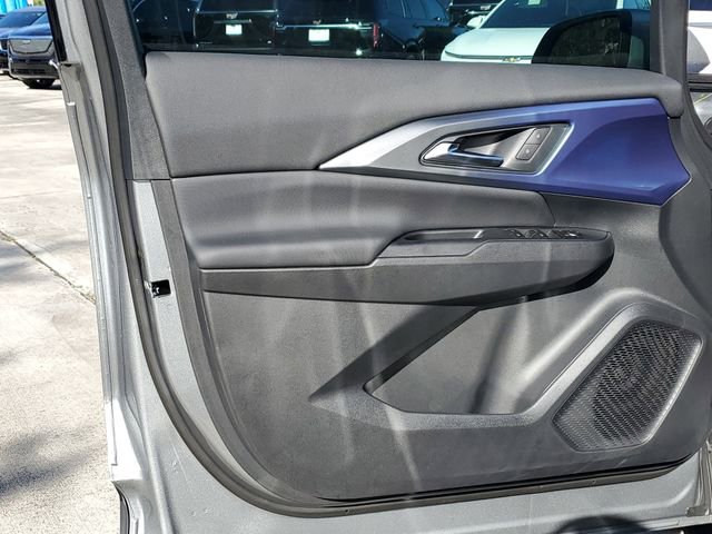 New 2026 Chevrolet Equinox EV LT image 9