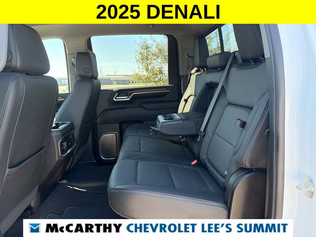 Used 2025 GMC Sierra 3500 Denali AWD/4WD image 42