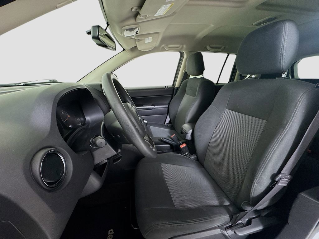 Used 2017 Jeep Compass Sport w/ Power Value Group image 8