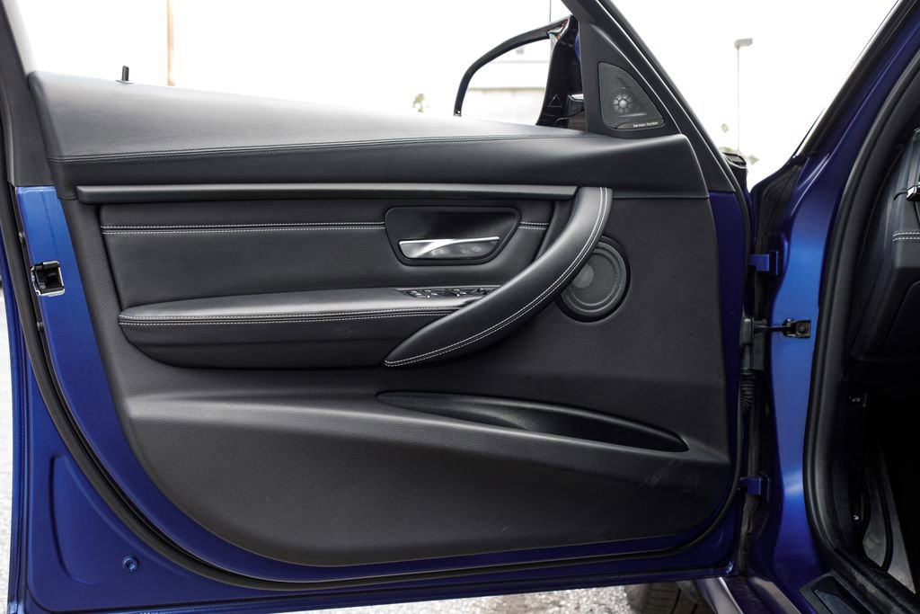 Used 2018 BMW M3 CS w/ Executive Package image 52