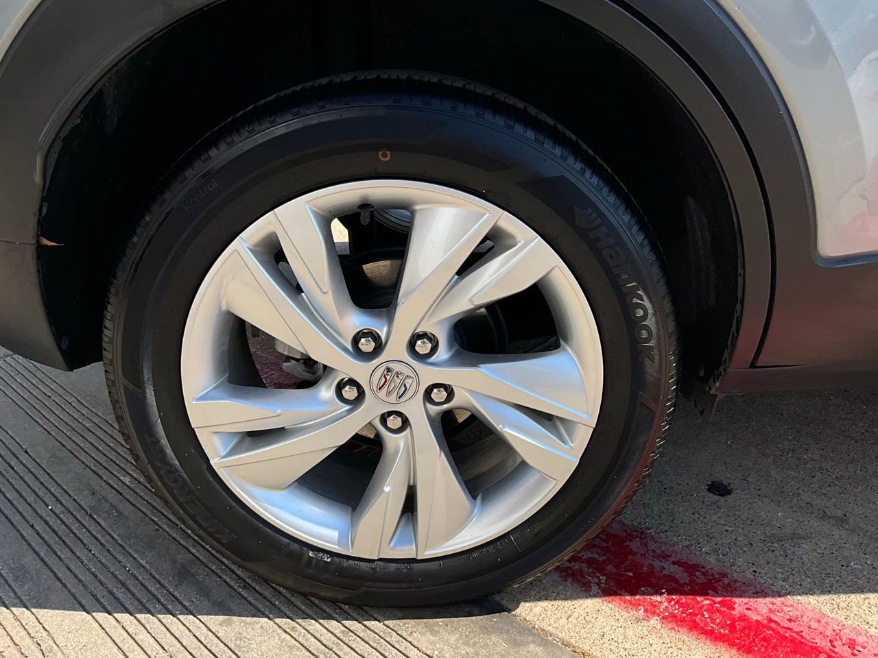 Used 2025 Buick Encore GX Preferred image 9