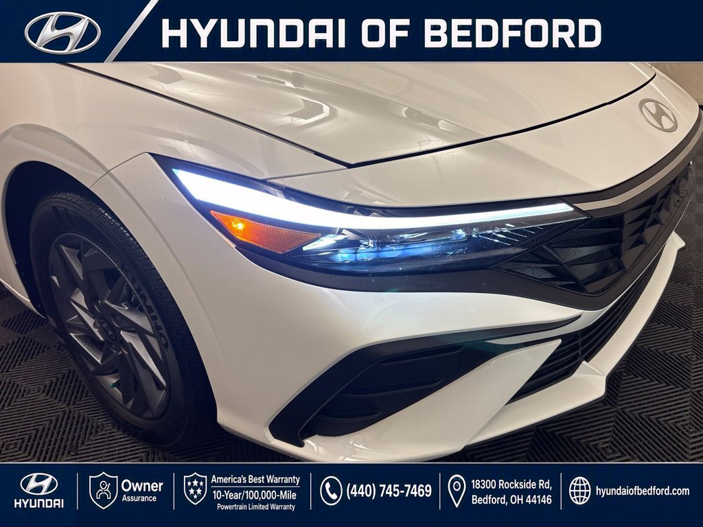 Used 2024 Hyundai Elantra SEL FWD image 12