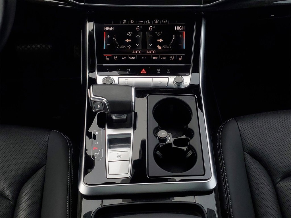 Used 2021 Audi Q8 Prestige w/ Prestige Package image 28