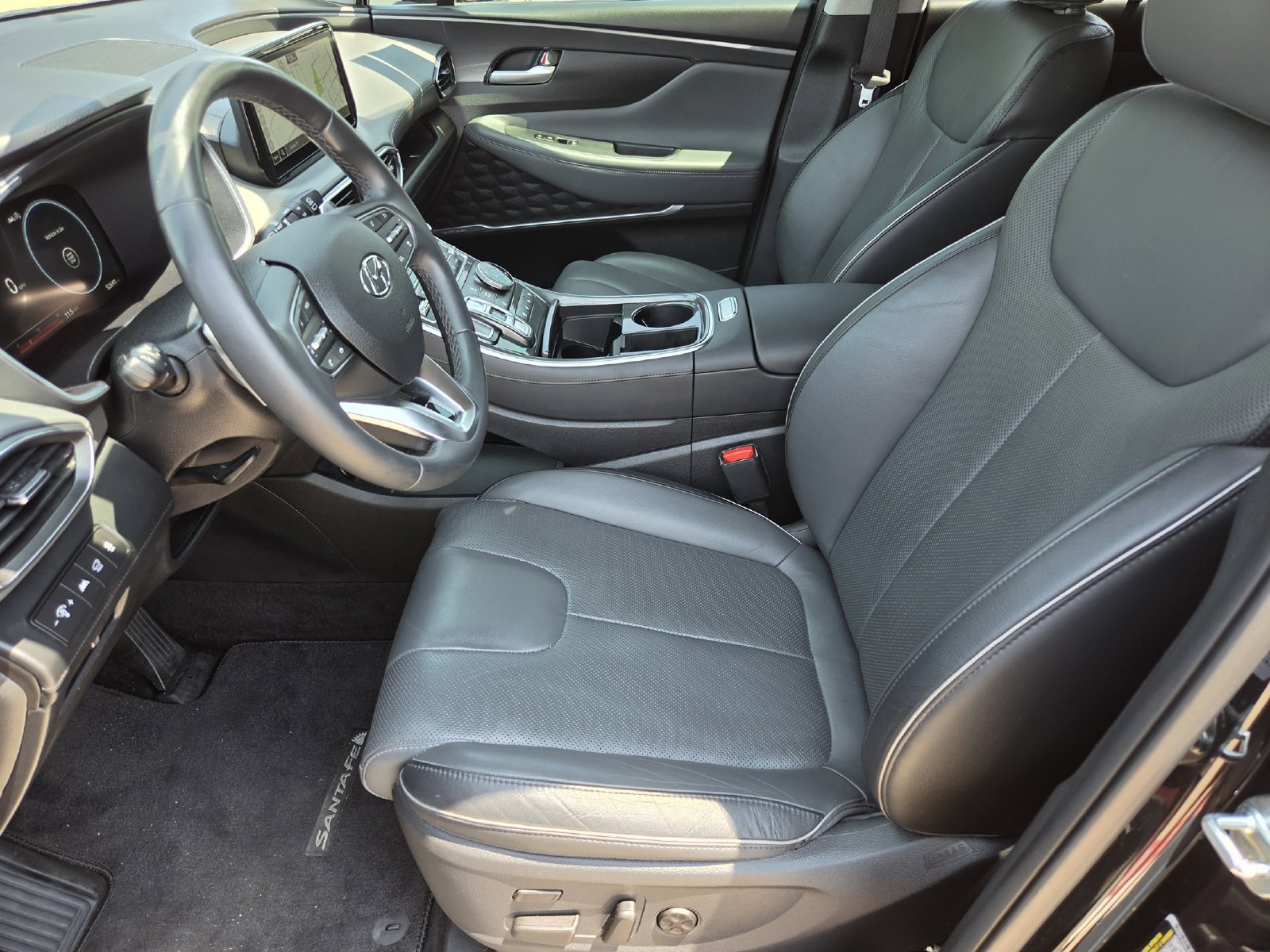 Used 2021 Hyundai Santa Fe Limited AWD/4WD image 11