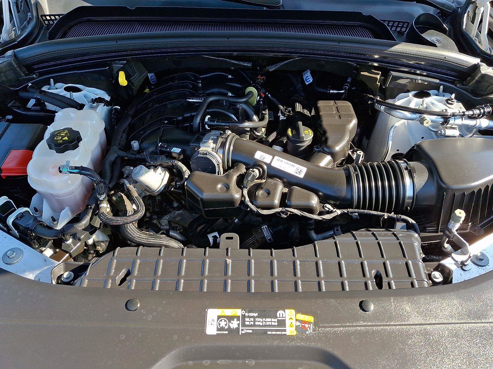 Certified 2023 Jeep Grand Cherokee Limited AWD/4WD image 28